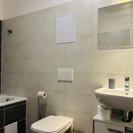 Happy Blue Downtown Center *