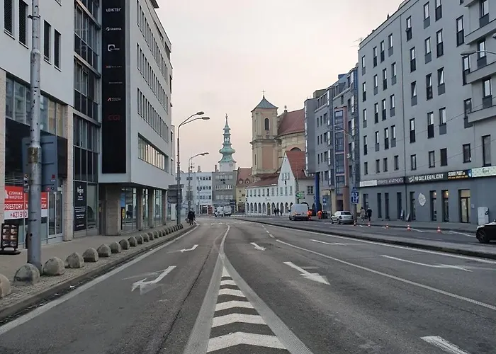 Happy Blue Downtown Center Bratislava