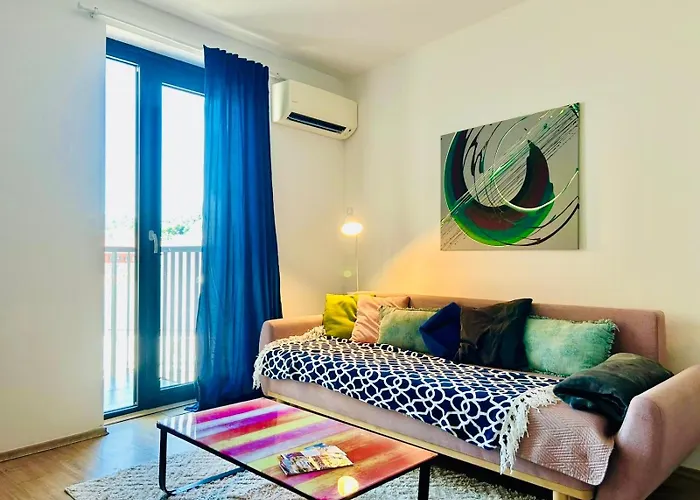 Happy Blue Downtown Center Bratislava