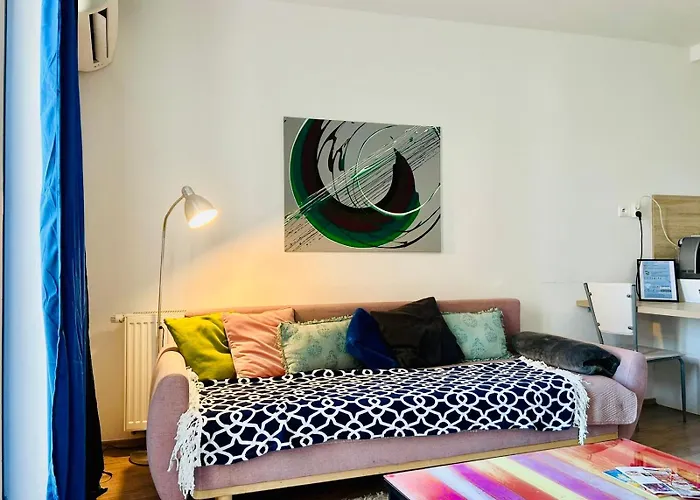 Happy Blue Downtown Center Apartment *